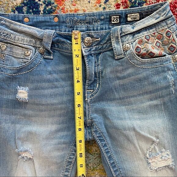 Miss Me Signature Distressed Skinny Jeans - Picture 12 of 14